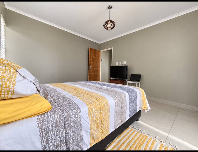 3 BEDROOM FREEHOLD FOR SALE IN BRITANNIA BEACH ESTATE